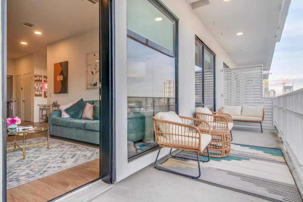 Stylish Downtown Condo W/ Pool & Parking Nashville Exterior foto